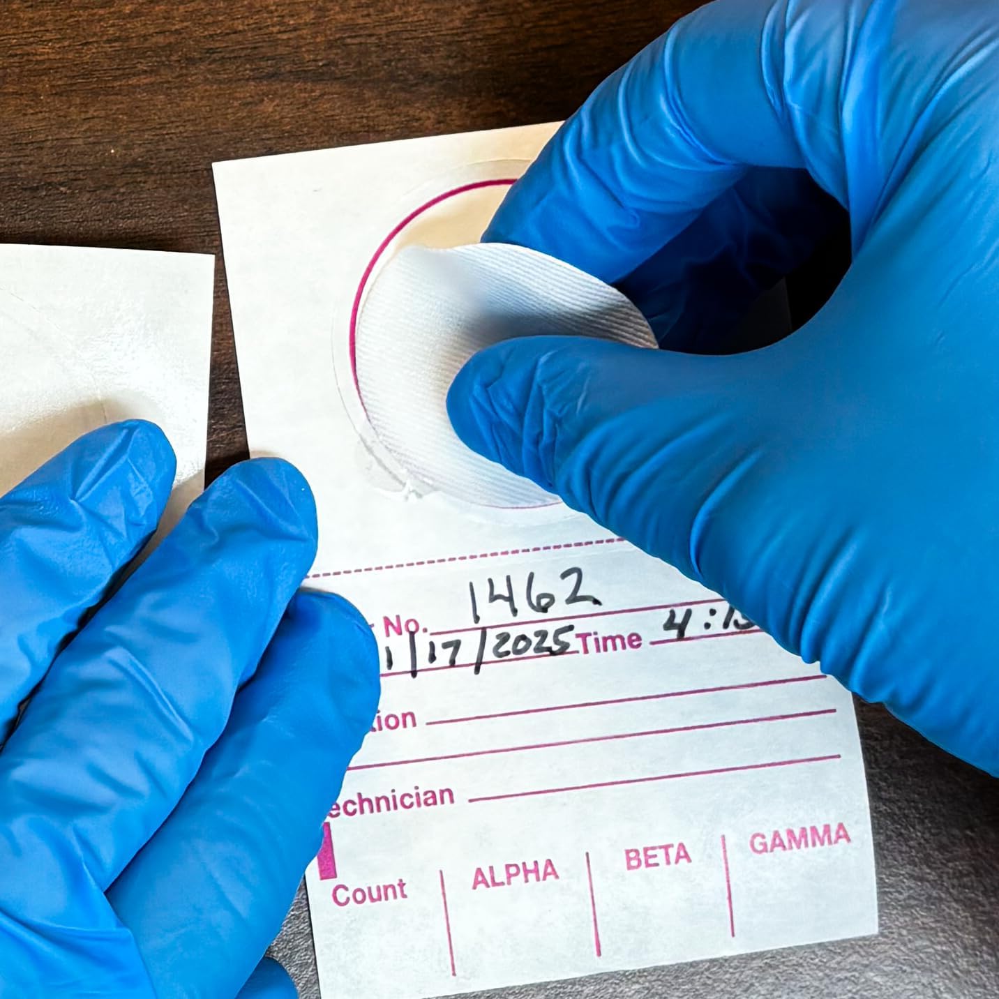 Radiation Smear Wipes